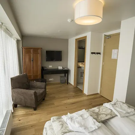 Center Hotel