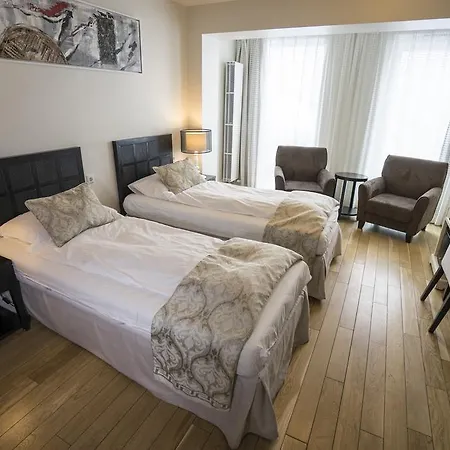 Center Hotel